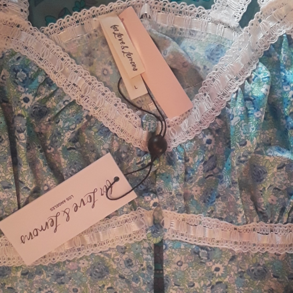 *SOLD* For Love & Lemons Victoria's Secret Alana crop top - Picture 6 of 11